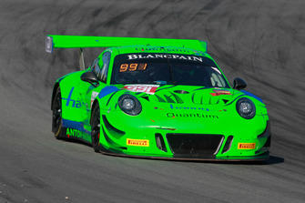 #911 Manthey Racing Porsche 911 GT3 R: Romain Dumas, Frederic Makowiecki, Dirk Werner