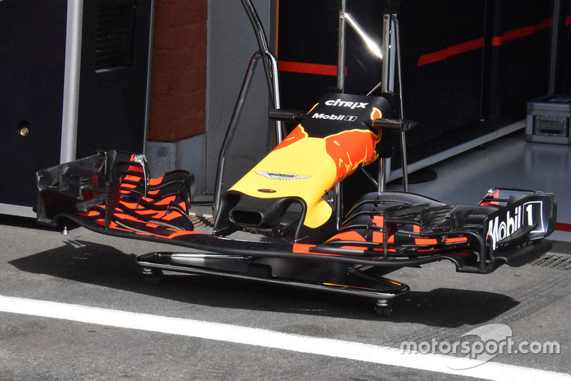 Red Bull Racing RB14, переднє антикрило