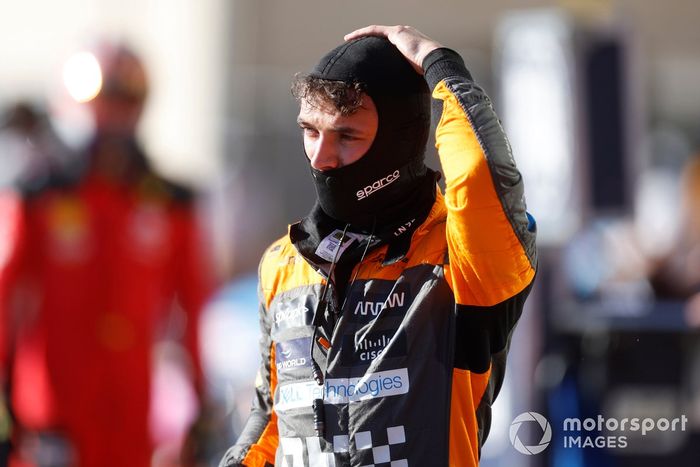 Lando Norris, McLaren, llega a Parc Ferme tras la clasificación