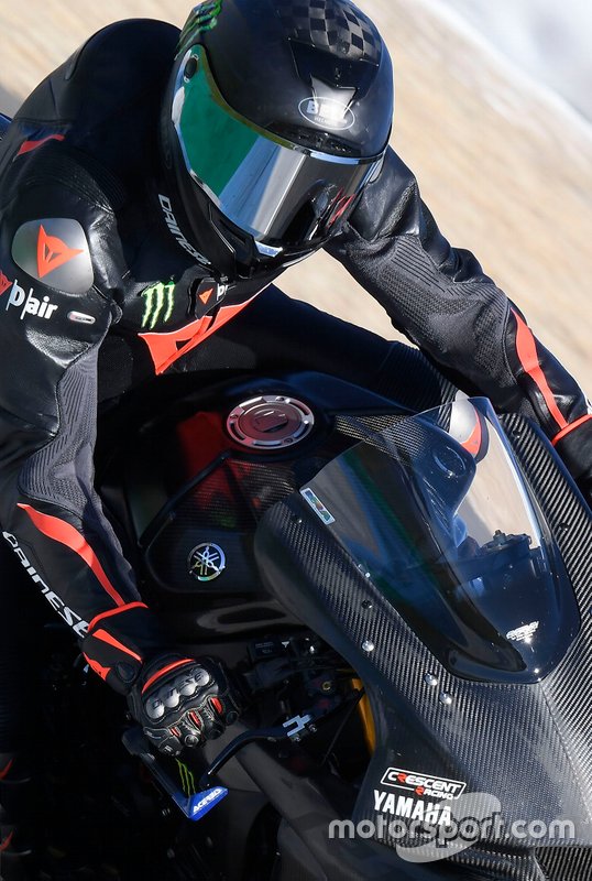 Lewis Hamilton probando la Yamaha Superbike
