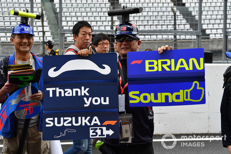 Fan and banner