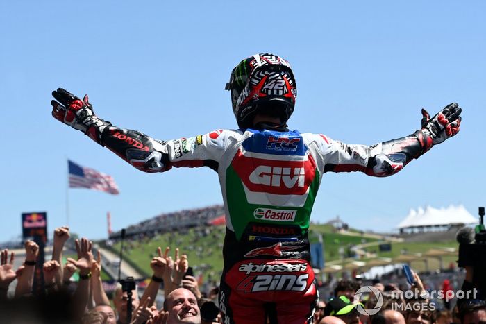 Ganador de la carrera Alex Rins, Team LCR Honda