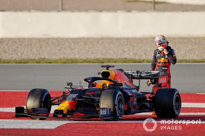 Max Verstappen, Red Bull Racing, detenido en pista