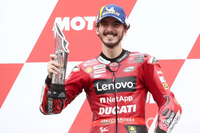 Podio: ganador Francesco Bagnaia, Ducati Team