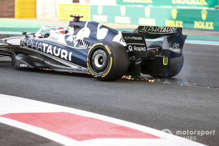 Rastro de chispas de Pierre Gasly, AlphaTauri AT03