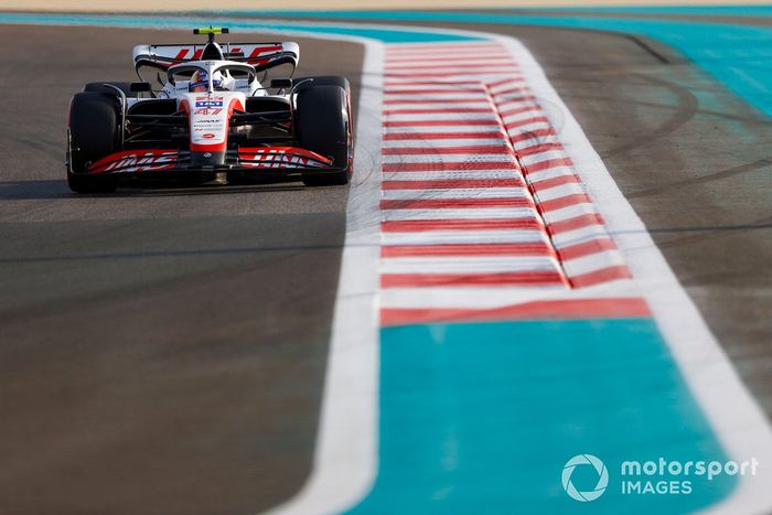 Mick Schumacher, Haas VF-22