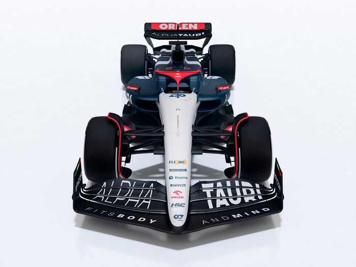 AlphaTauri 04
