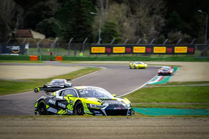 #46 Team WRT Audi R8 LMS evo II GT3: Nico Müller, Frédéric Vervisch, Valentino Rossi