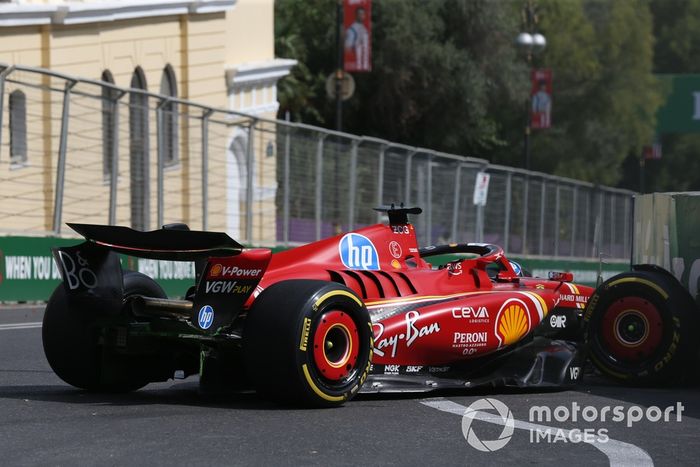 El coche de Charles Leclerc, Ferrari SF-24, tras chocar contra la barrera