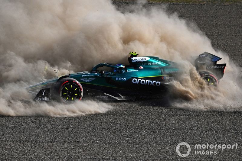 Accidente de Fernando Alonso, Aston Martin Racing