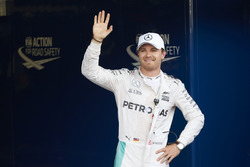Pole sitter Nico Rosberg, Mercedes AMG F1