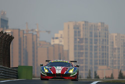 #51 AF Corse Ferrari 488 GTE: Джанмарія Бруні, Джеймс Каладо