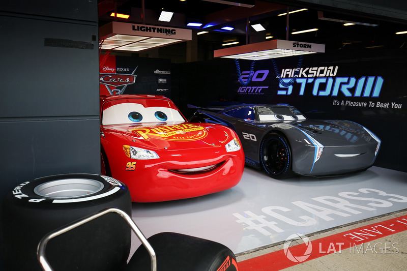 Lightning McQueen and Jackson Storm