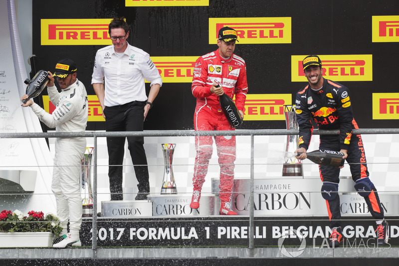 Podium: second place Sebastian Vettel, Ferrari, Race winner Lewis Hamilton, Mercedes AMG F1, third place Daniel Ricciardo, Red Bull Racing