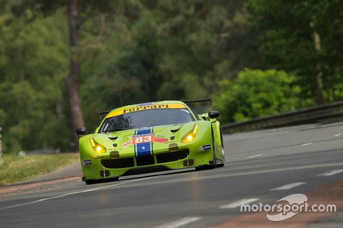 51°: #83 DH Racing Ferrari 488 GTE: Tracy Krohn, Nic Jonsson, Andrea Bertolini