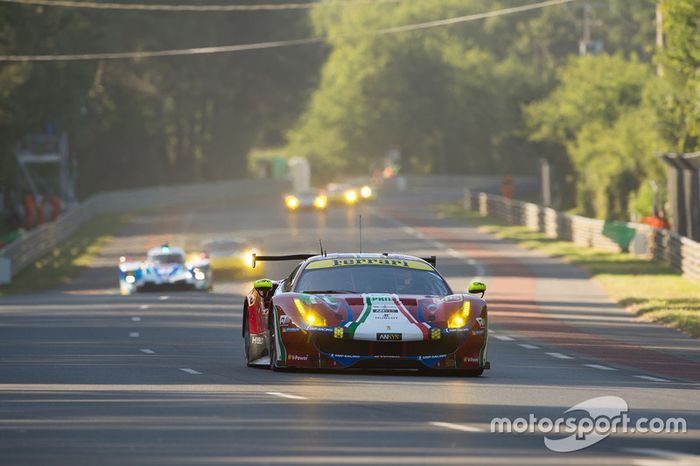 #71 AF Corse Ferrari 488 GTE: Davide Rigon, Sam Bird, Miguel Molina