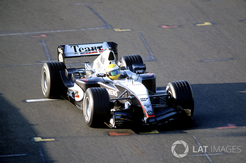 Desember 2004: Lewis Hamilton