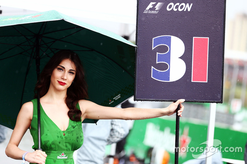 Grid girl