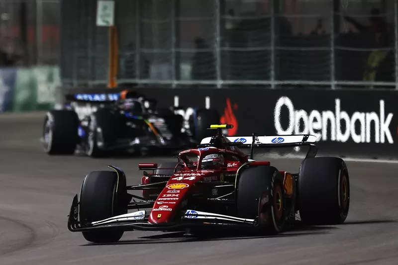 Lewis Hamilton, Ferrari, Alexander Albon, Williams