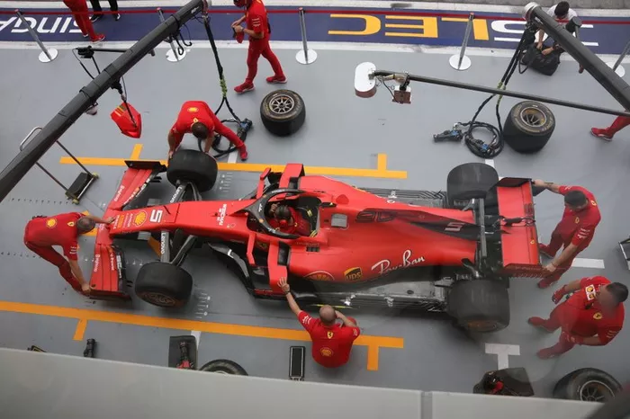 Ferrari SF90 atualizada