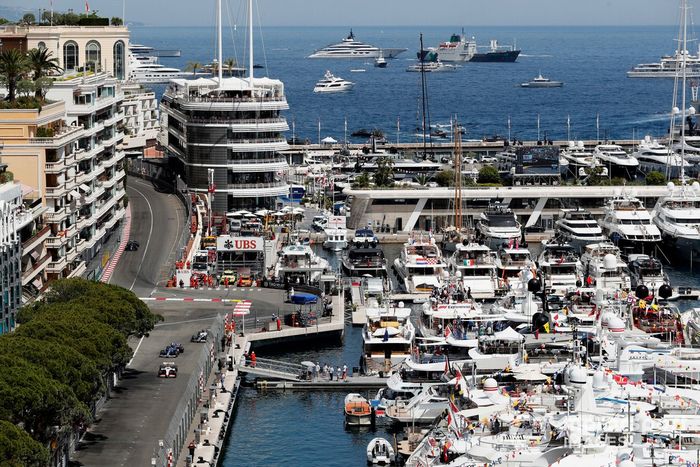 Kevin Magnussen, Haas VF-22, Fernando Alonso, Alpine A522, Pierre Gasly, AlphaTauri AT03