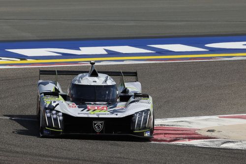 #94 Peugeot Totalenergies Peugeot 9X8: Paul Di Resta, Loic Duval, Stoffel Vandoorne