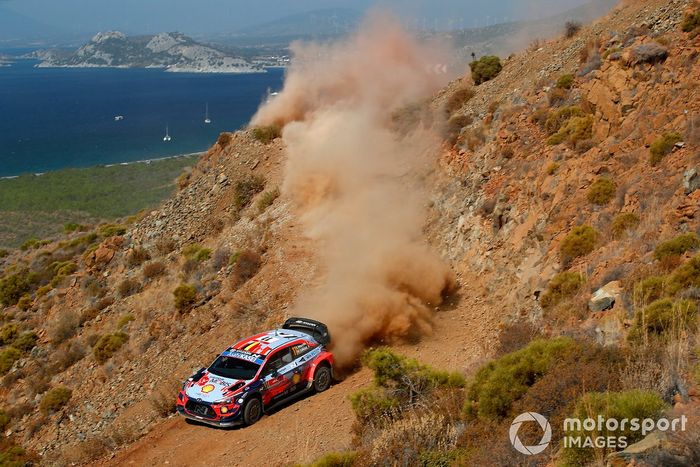 Thierry Neuville, Nicolas Gilsoul, Hyundai Motorsport Hyundai i20 Coupe WRC