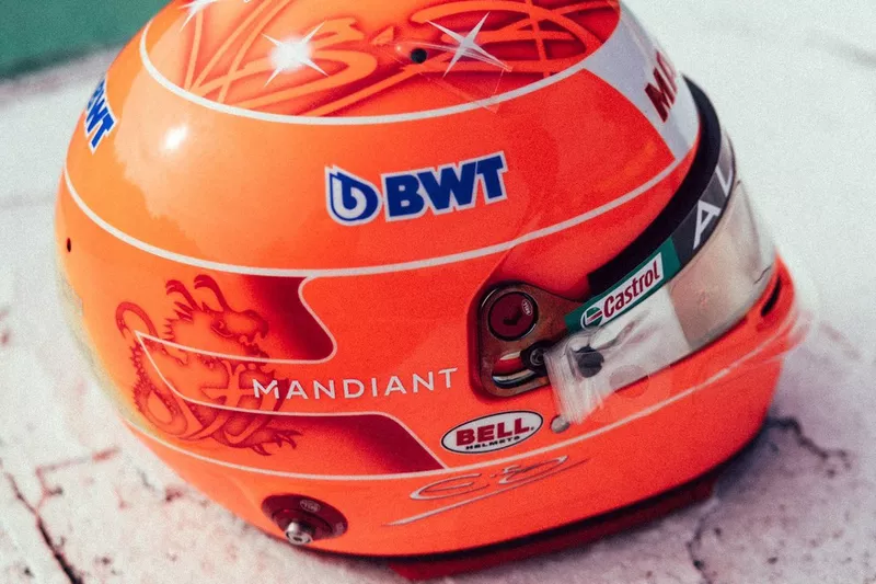 Casco di Esteban Ocon, Alpine