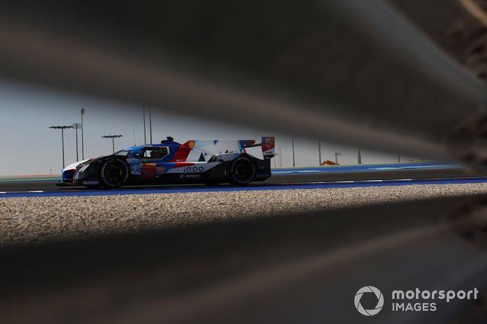 #15 BMW M Team Wrt BMW M hybrid V8: Dries Vanthoor, Raffaele Marciello, Marco Wittmann