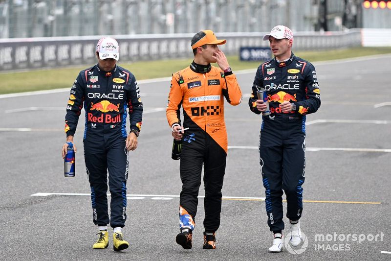 Pole man Max Verstappen, Red Bull Racing, Sergio Pérez, Red Bull Racing, Lando Norris, McLaren F1 Team