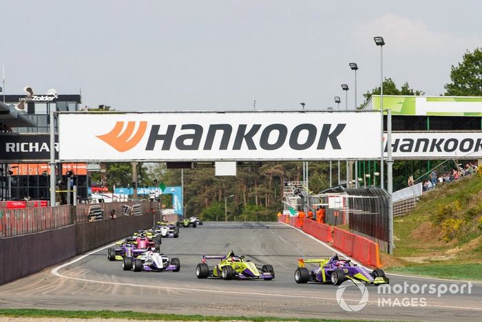 Marta Garcia y Sarah Moore