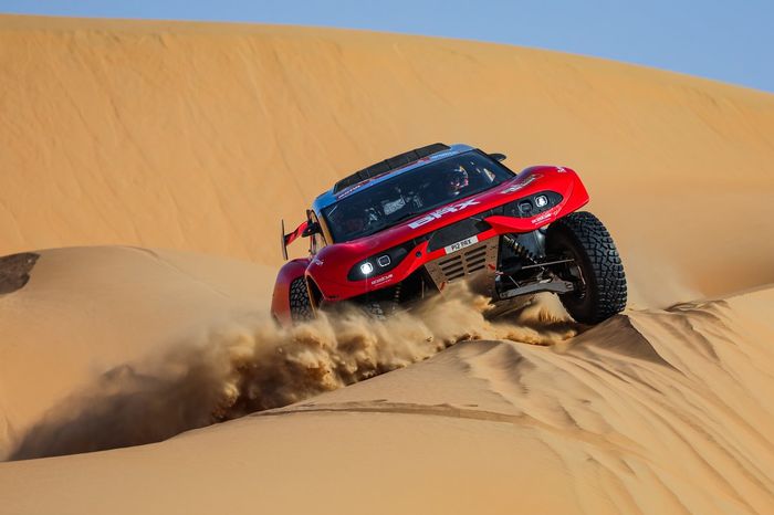 #201 Bahrain Raid Xtreme Prodrive: Sebastien Loeb, Fabian Lurquin