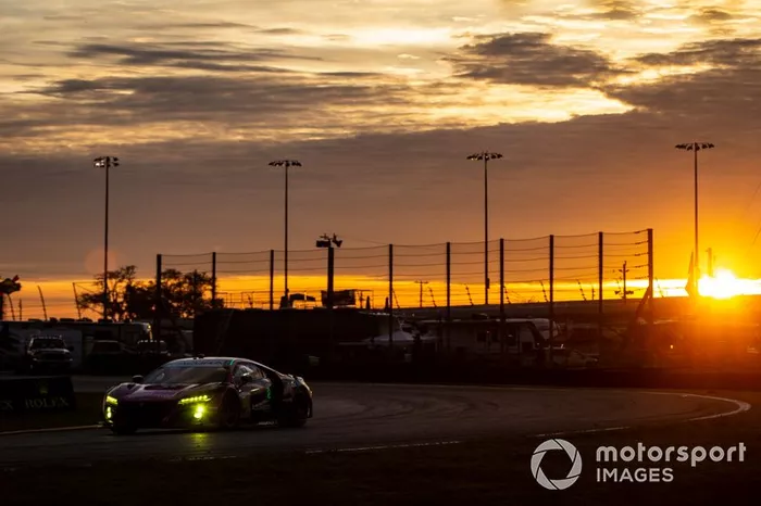 #86 Meyer Shank Racing w/Curb-Agajanian Acura NSX GT3, GTD: Mario Farnbacher, Matt McMurry, Shinya Michimi, Jules Gounon