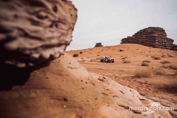 #301 Toyota Gazoo Racing: Nasser Al-Attiyah, Matthieu Baumel