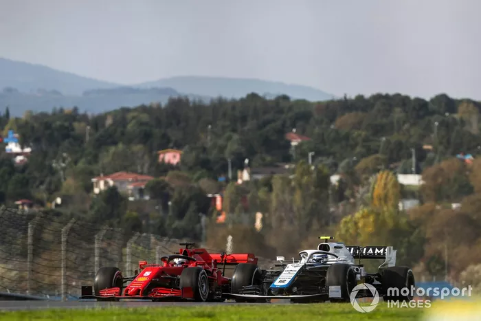 Nicholas Latifi, Williams FW43, Sebastian Vettel, Ferrari SF1000