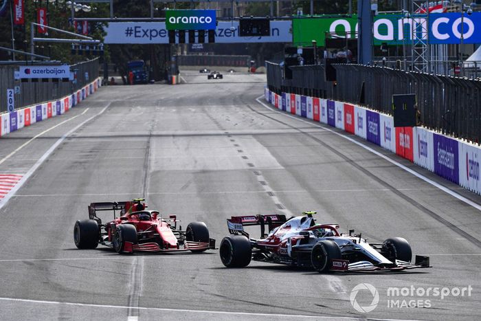 Antonio Giovinazzi, Alfa Romeo Racing C41, Carlos Sainz Jr., Ferrari SF21