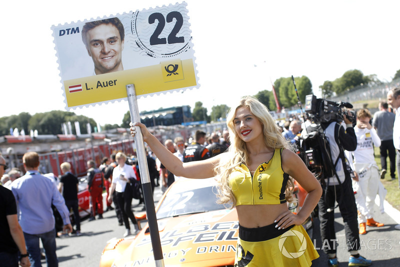 La grid girl di Lucas Auer, Mercedes-AMG Team HWA
