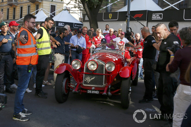 Sebastian Vettel, Ferrari in vintage car