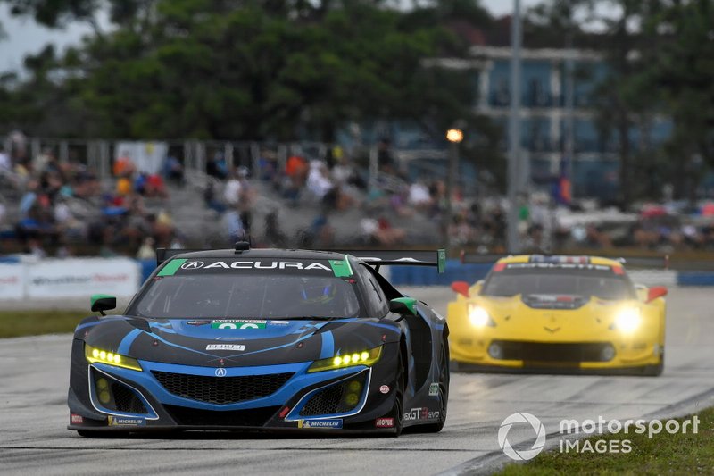 #86 Meyer Shank Racing w/ Curb-Agajanian Acura NSX GT3, GTD: Mario Farnbacher, Trent Hindman, Justin Marks