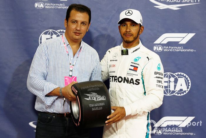 Ganador de la pole Lewis Hamilton, Mercedes AMG F1