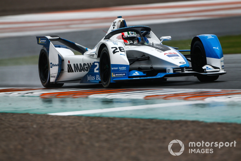 Antonio Felix da Costa, BMW I Andretti Motorsports, BMW iFE.18 con las nuevas luces LED azules del Halo, en modo ataque