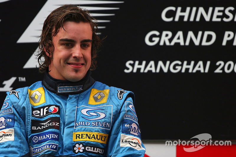 Fernando Alonso, Renault, on the podium