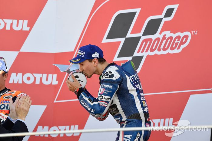 Podium: ganador, Jorge Lorenzo, Yamaha Factory Racing