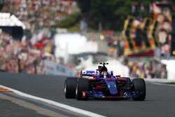 Карлос Сайнс-мол., Scuderia Toro Rosso STR12