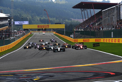 Lewis Hamilton, Mercedes-Benz F1 W08 leads at the start of the race