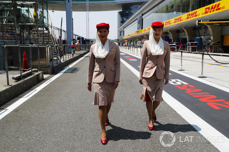 Emirates Airlines flight attendants in the paddock