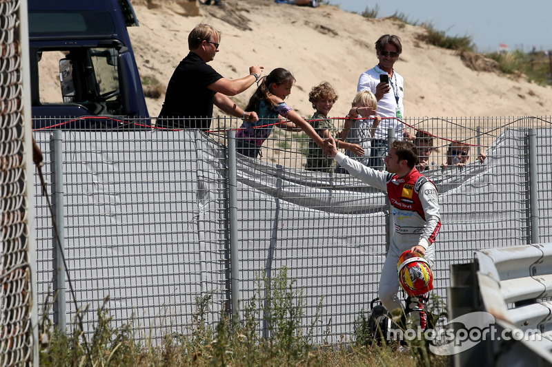 Robin Frijns, Audi Sport Team Abt Sportsline with fans