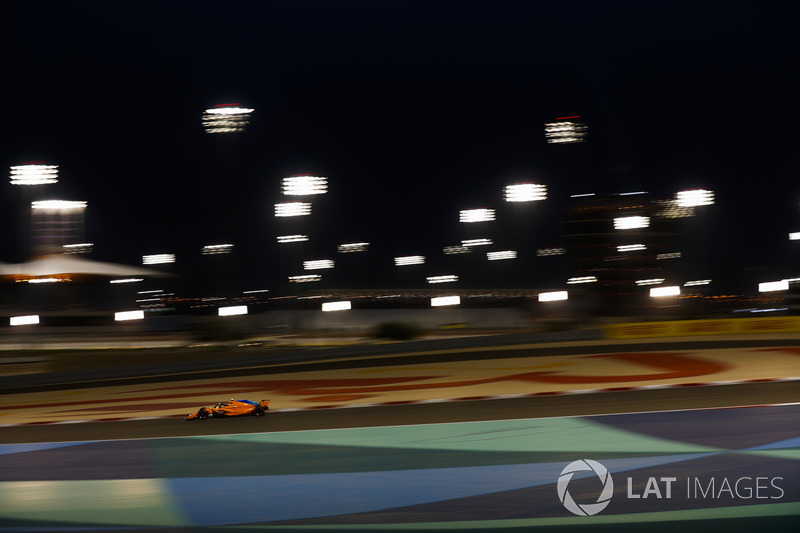 Stoffel Vandoorne, McLaren MCL33 Renault