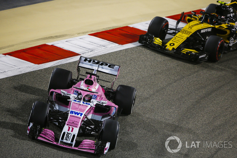 Sergio Perez, Force India VJM11 Mercedes, Carlos Sainz Jr., Renault Sport F1 Team R.S. 18