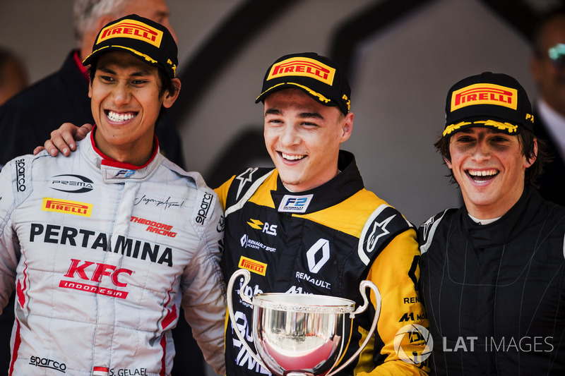 Podium: Race winner Artem Markelov, RUSSIAN TIME, second place Sean Gelael, PREMA Racing, third place Roberto Merhi, MP Motorsport